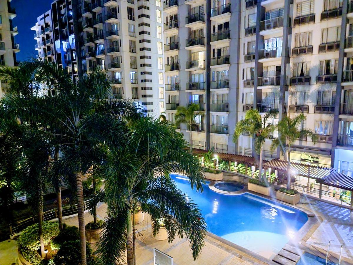 One Palm Tree Villas Condo Across Naia Terminal 3 Манила Экстерьер фото