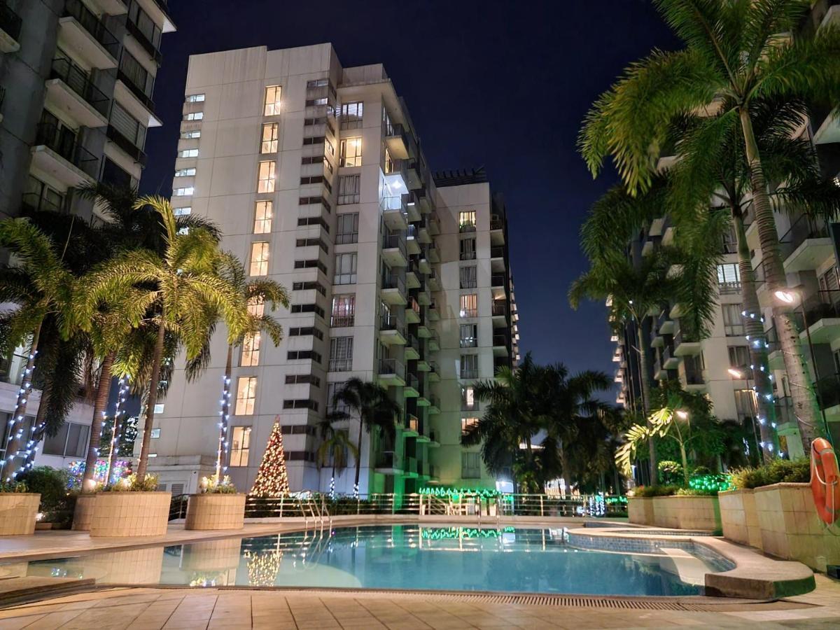 One Palm Tree Villas Condo Across Naia Terminal 3 Манила Экстерьер фото