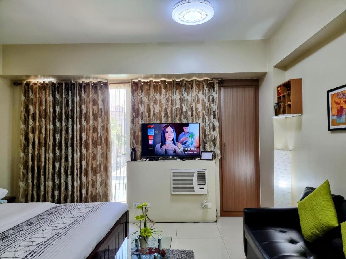 One Palm Tree Villas Condo Across Naia Terminal 3 Манила Экстерьер фото